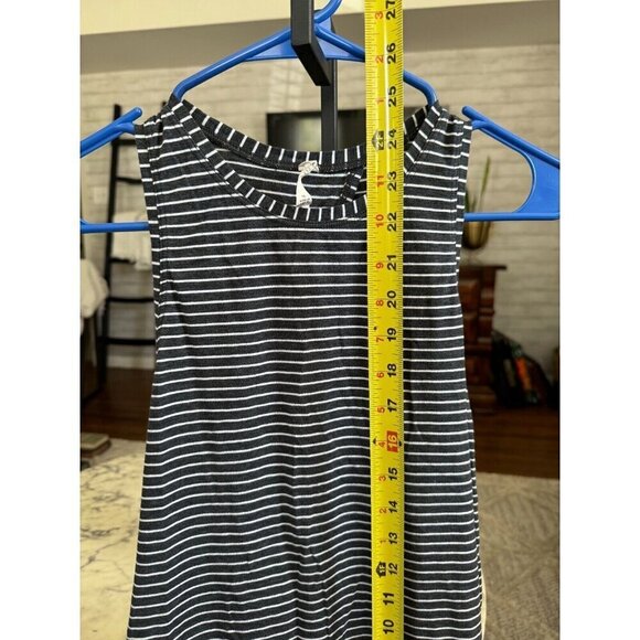 Lululemon All Tied Up Tank Modern Stripe Heathered Black White Womens Size 6 - Picture 6 of 7